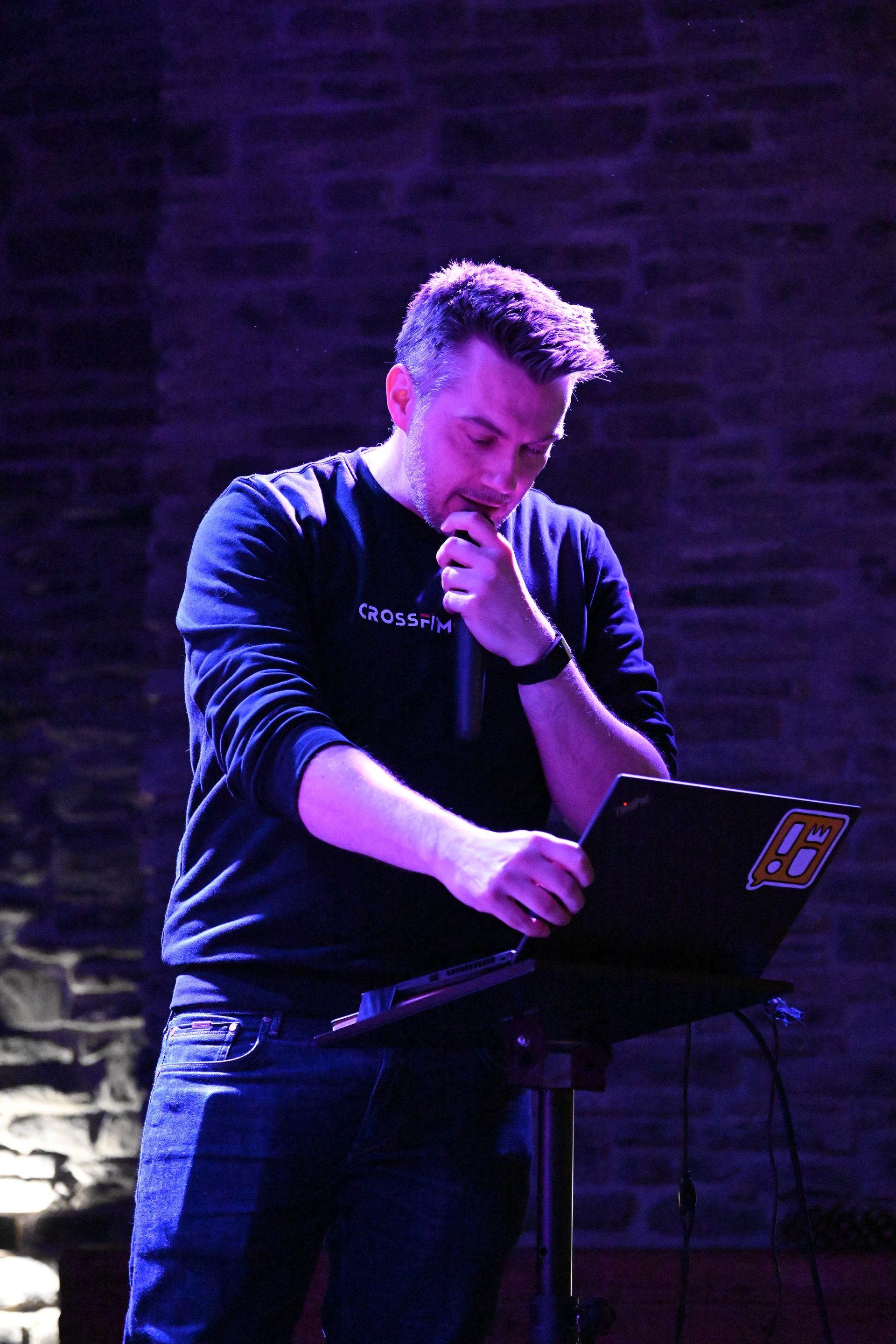 Vue panoramique de la salle comble pendant Smash It Lausanne